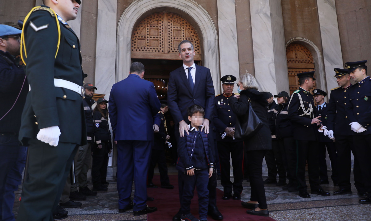 Kώστας Μπακογιάννης: Με τον γιο του Δήμο στη θεία Λειτουργία για τα Θεοφάνεια