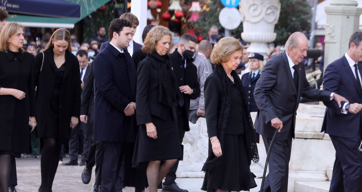 Τέως Βασιλιάς Κωνσταντίνος: Οι παρουσίες που πέρασαν απαρατήρητες στη Μητρόπολη