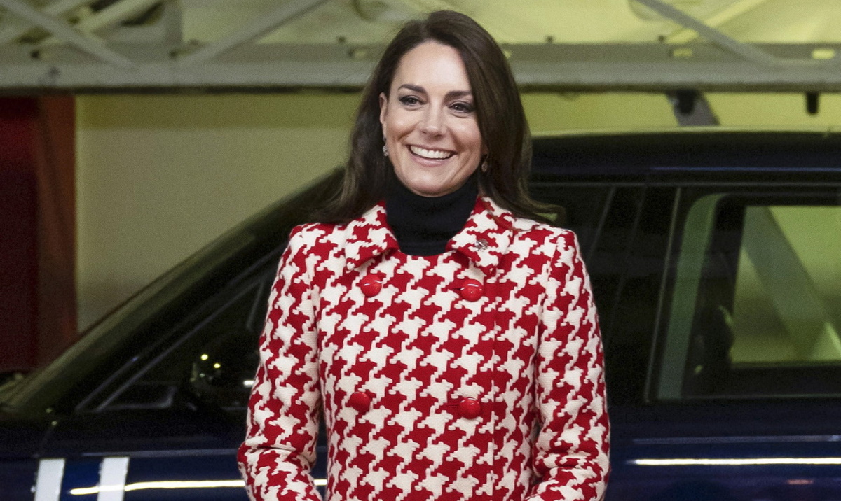 Πριγκίπισσα Κάθριν: Επέλεξε κλασικό pied de poule παλτό – Το φόρεσε πρώτη φορά το 2018