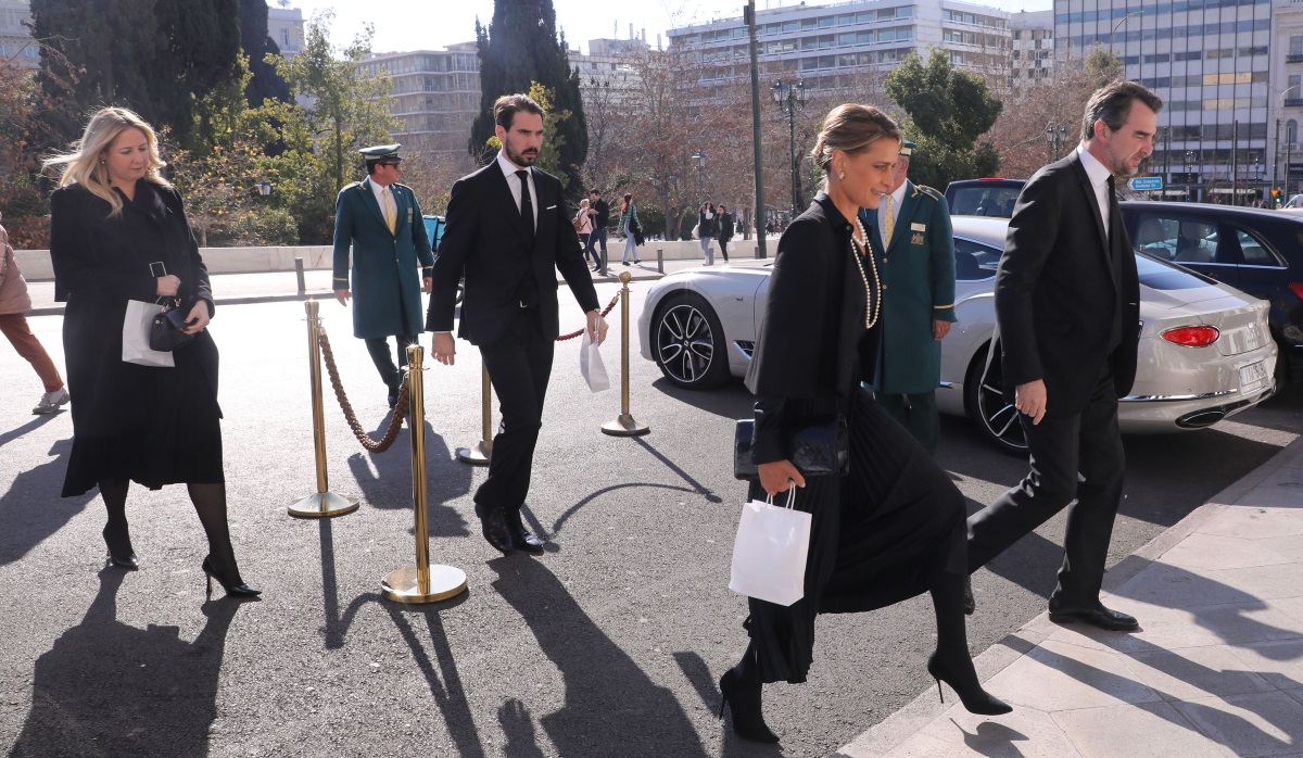 Μνημόσυνο τέως βασιλιά Κωνσταντίνου: Η επιστροφή της οικογένειας στη Μεγάλη Βρεταννία