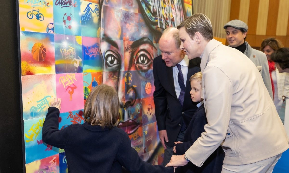 Πρίγκιπας Αλβέρτος – Πριγκίπισσα Σαρλίν: Με τα παιδιά τους σε εκδήλωση την Ημέρα της Γυναίκας