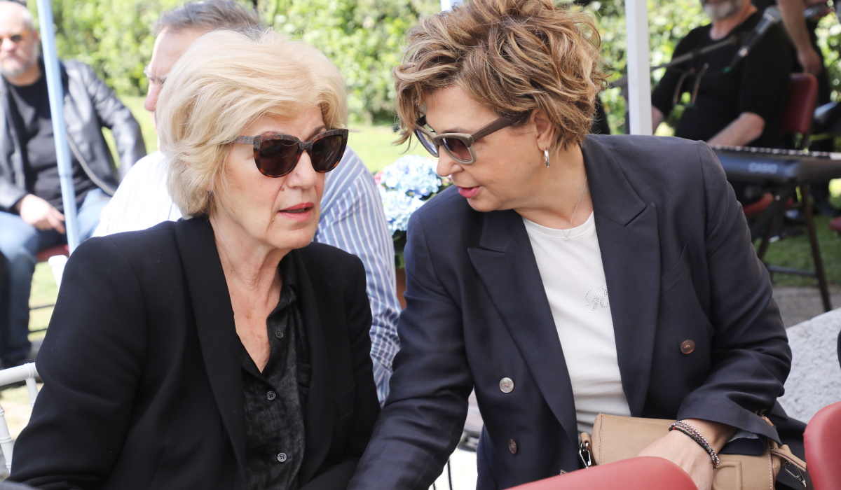 Το τελευταίο αντίο στην Μυρσίνη Ζορμπά