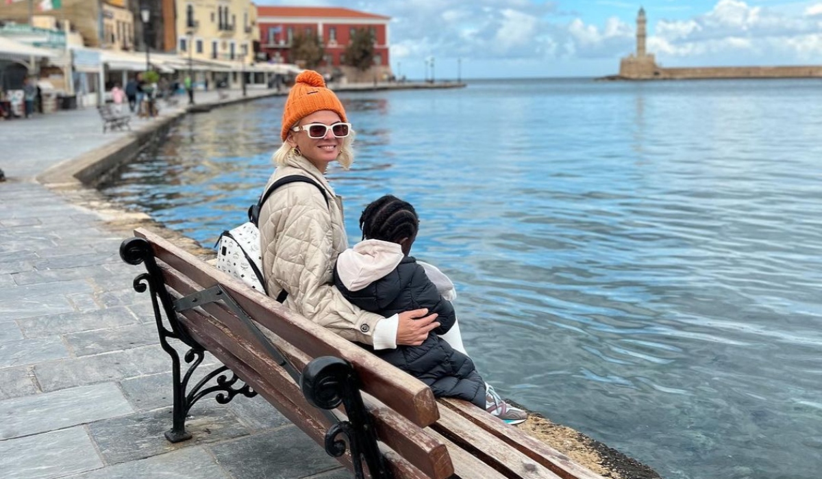 Χριστίνα Κοντοβά: Το Πάσχα με την κόρη της, Έιντα, και η λαμπάδα υπερπαραγωγή