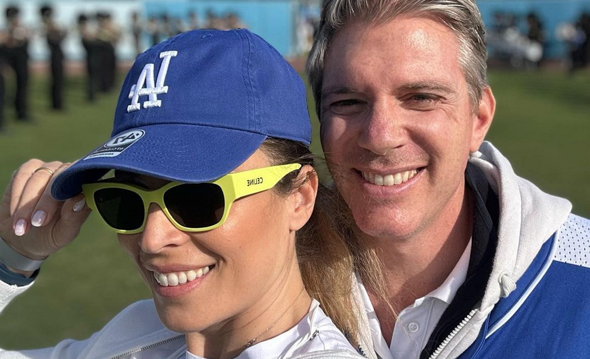 Μαριέττα Χρουσαλά: H selfie με τον «Στιβ» από το Beverly Hills – Το ταξίδι στις ΗΠΑ με τον σύζυγό της