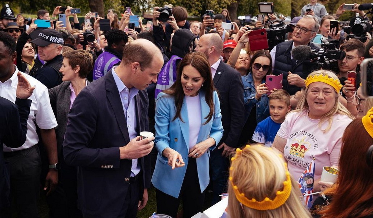 Πριγκίπισσα Κάθριν: Με baby blue σακάκι και sneakers στην πρώτη εμφάνιση μετά τη στέψη – Πόσο κοστίζουν