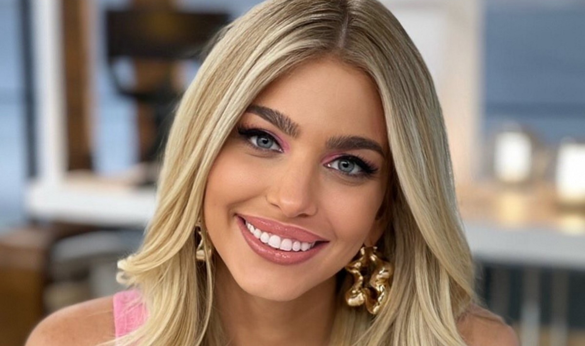 «Χαμογέλα και πάλι»: Το fresh Barbie look της Βάλιας Χατζηθεοδώρου – Τι λέει η make up artist Κική Αϊβάζη στο okmag