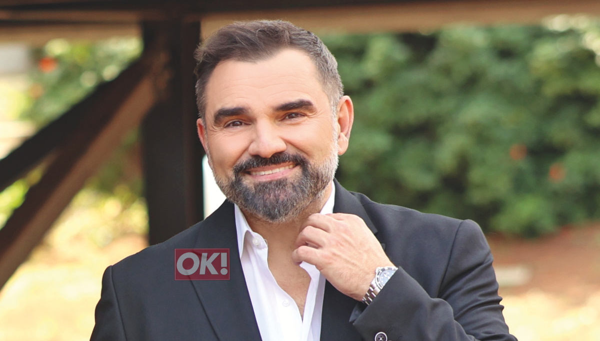 Νάσος Γουμενίδης: «Δεν θα ήμουν ο ίδιος άνθρωπος αν δεν υπήρχε η σύζυγος και η κόρη μας στη ζωή μου»