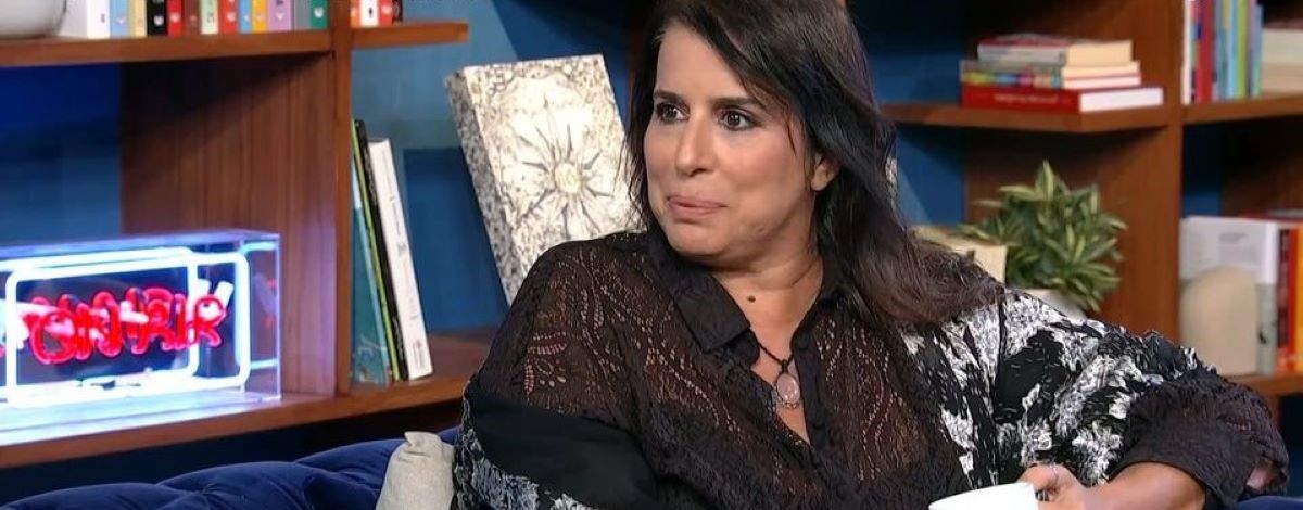 Κατερίνα Μπέη: «Η Καρυοφυλλιά είναι κατάλληλη για τον ρόλο της “Φόνισσας”. Την “κακοποίησαν”»