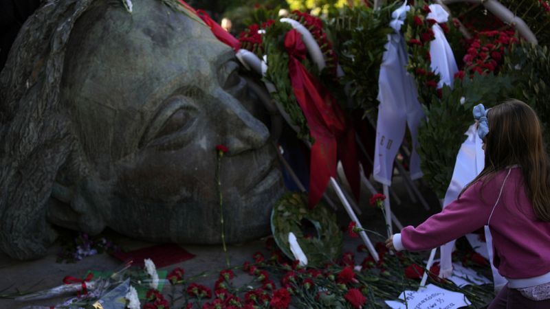 Πολυτεχνείο: Όταν ο Γιάννης Ρίτσος περιέγραφε τα γεγονότα