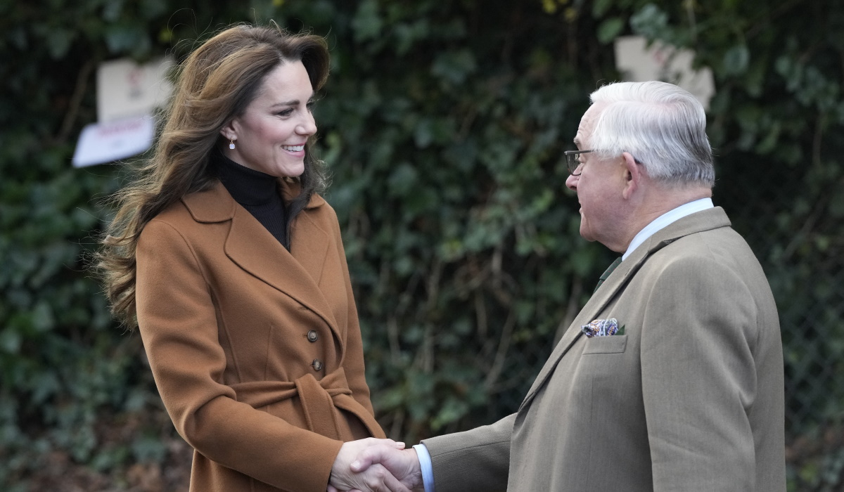 Πριγκίπισσα Κάθριν: Με το cozy παλτό που θα φορέσουμε το 2024 – Πόσο κοστίζει;