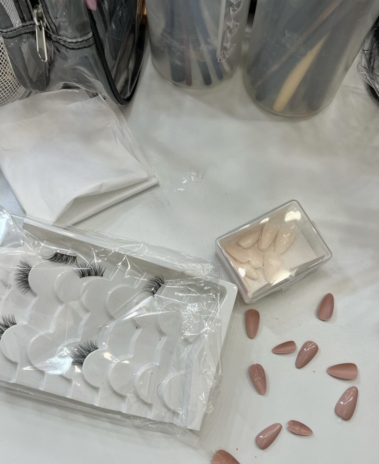 press on nails