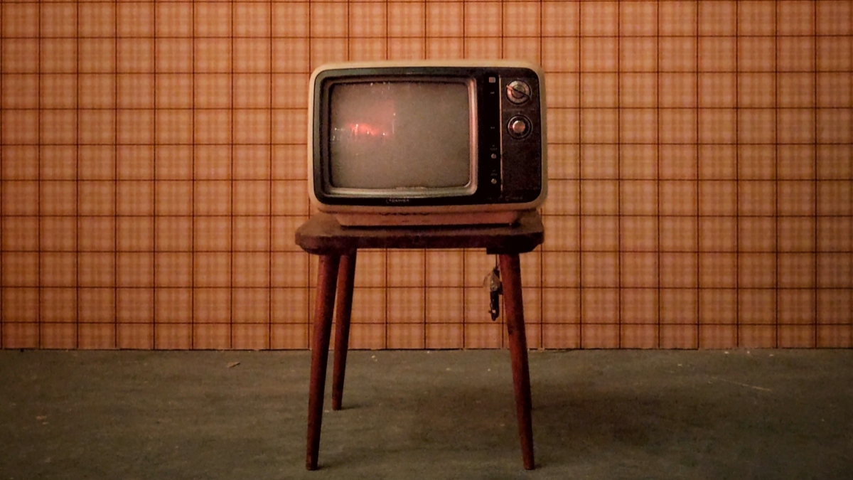 Παγκόσμια Ημέρα Τηλεόρασης: Τα πρώτα δοκιμαστικά για παρουσιάστριες και τα τηλεοπτικά ρεκόρ