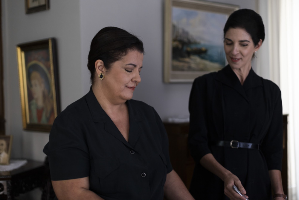 Η Λίλλυ Μελεμέ και η Ευτυχία Μέλη στο «Προξενιό της Ιουλίας».