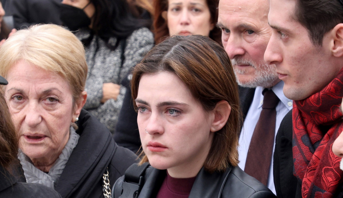 Ναταλία Σουίφτ: Συγκινημένη στην κηδεία του θείου της Γιώργου Μιχαλακόπουλου