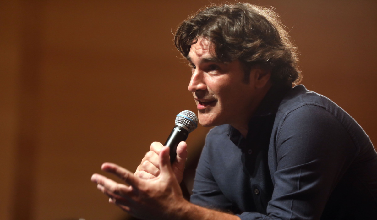 Χριστόφορος Παπακαλιάτης: «Θα έπρεπε οι γυναίκες να έχουν το δικαίωμα να αποφασίζουν αν θα φέρουν στον κόσμο έναν άνθρωπο»