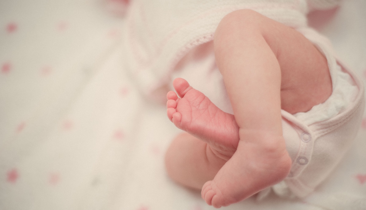 Λονδίνο: Νεογέννητο βρέφος βρέθηκε εγκαταλελειμμένο μέσα σε τσάντα