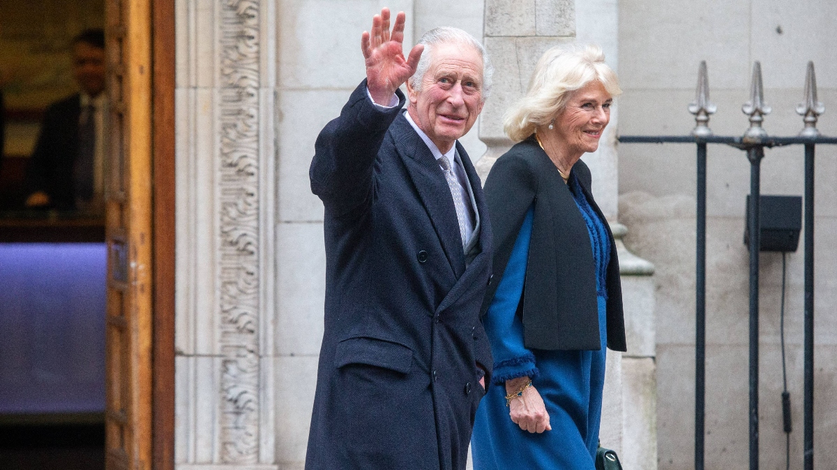Βασιλιάς Κάρολος: Πήρε εξιτήριο από το νοσοκομείο λίγες ώρες μετά την πριγκίπισσα της Ουαλίας