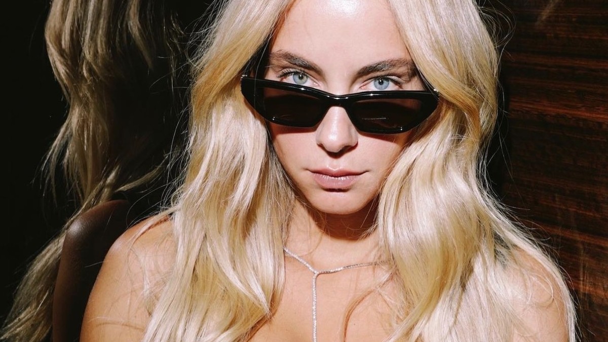 Η Δούκισσα Νομικού με την τάση του Subtle Smokey Eye