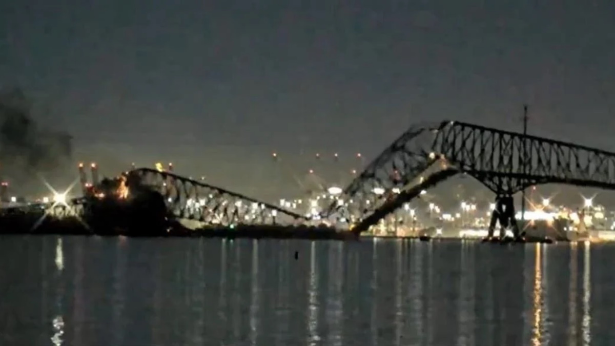 Κατέρρευσε γέφυρα στη Βαλτιμόρη – Έπεσε πάνω της φορτηγό πλοίο