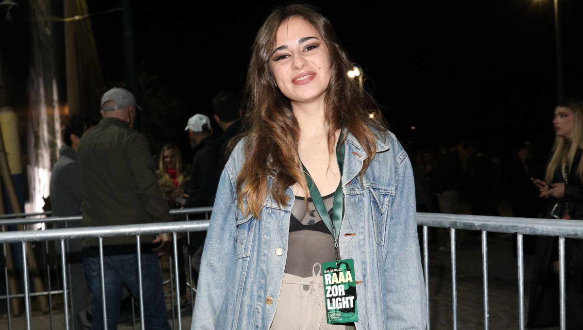 Billie Kark: Ποια είναι η νεαρή μουσικός πίσω από το viral «Πάρτι» που τρεντάρει στο TikTok