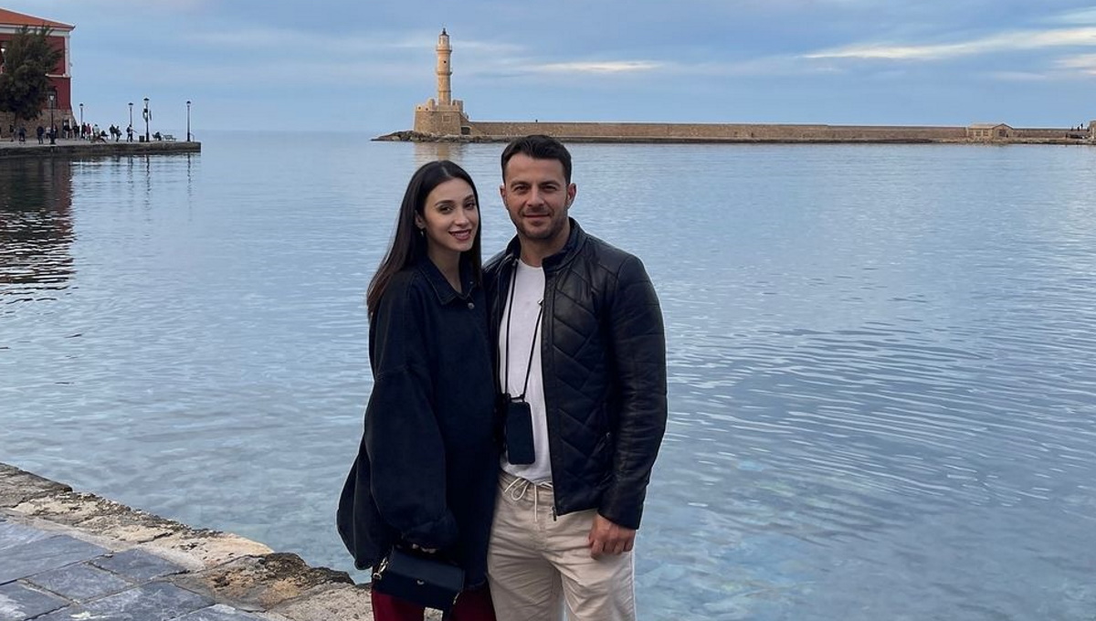Γιώργος Αγγελόπουλος: Στην Κρήτη για προσκύνημα μαζί με τη Δήμητρα Βαμβακούση και την κόρη τους
