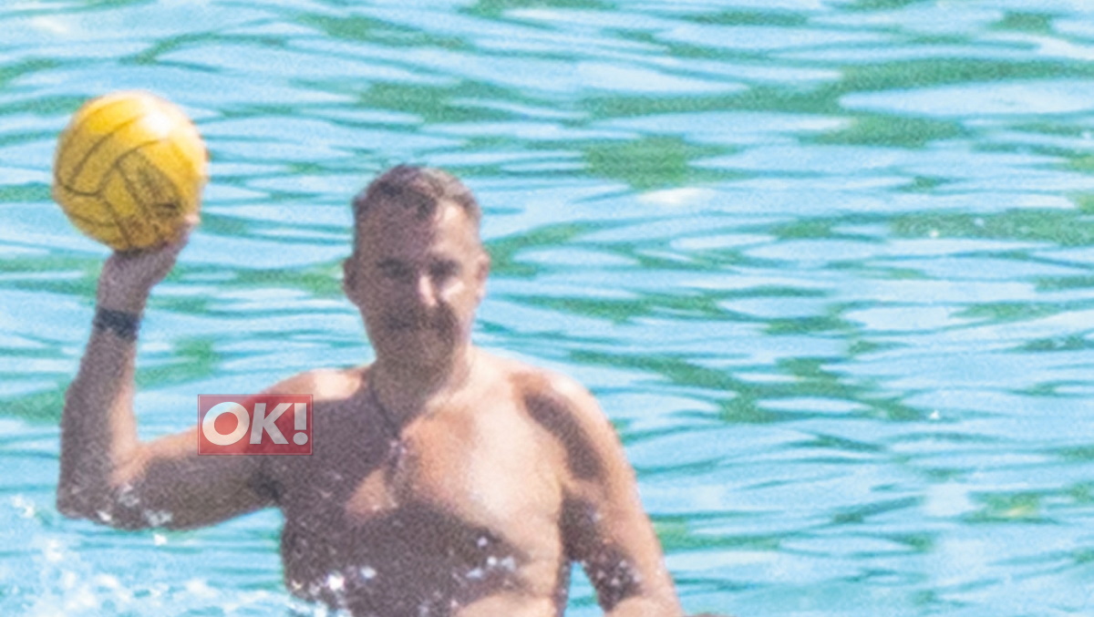 Γιώργος Λιάγκας: Για μπάνιο με τους γιους του στη Βουλιαγμένη