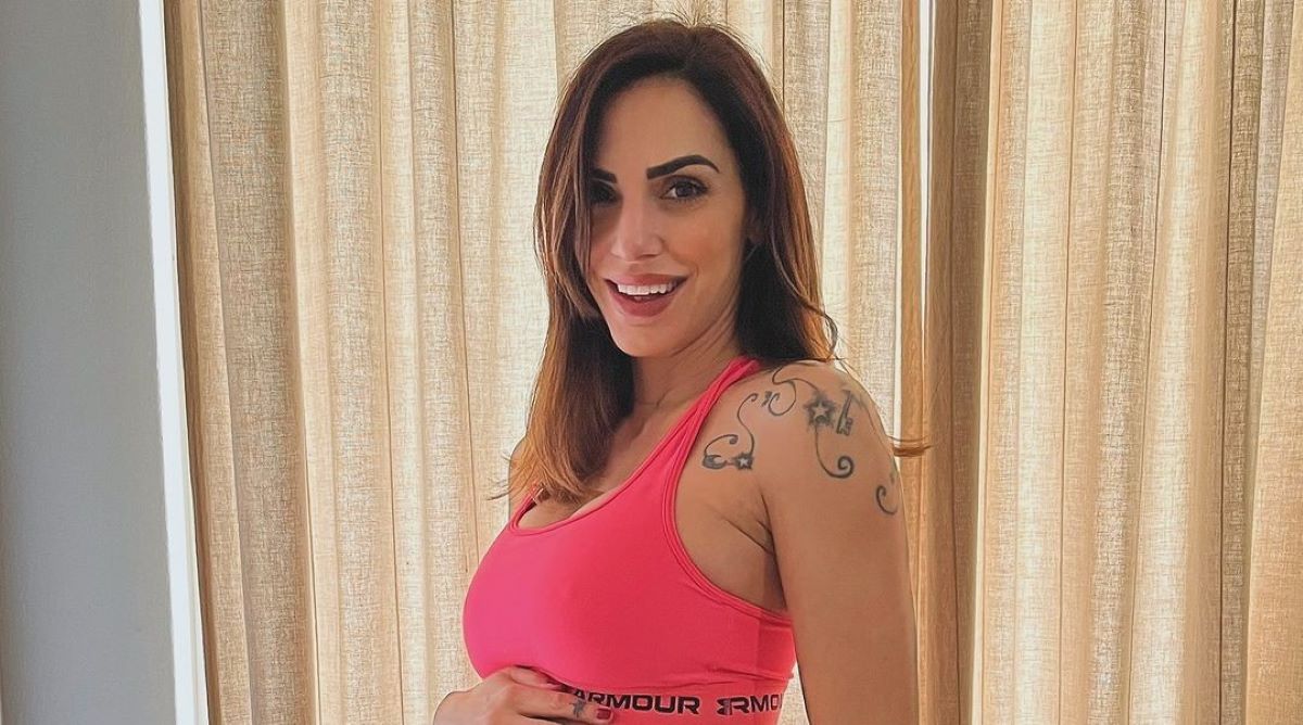 Ελισάβετ Σπανού: Mας δείχνει πόσο έχει φουσκώσει η κοιλιά της λίγο πριν μπει στον 8ο μήνα της εγκυμοσύνης της