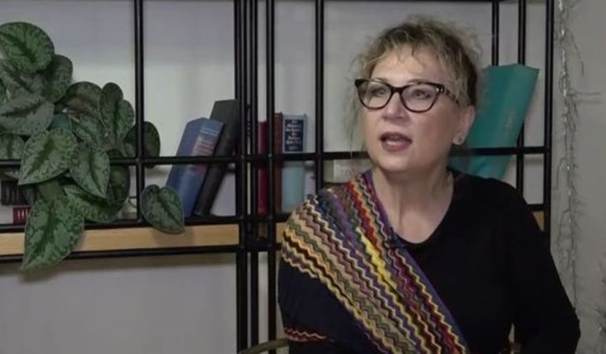 Μαίρη Σταυρακέλη: «Με έχει τσιμπήσει σκορπιός εν ώρα παράστασης, αλλά συνέχισα να παίζω»