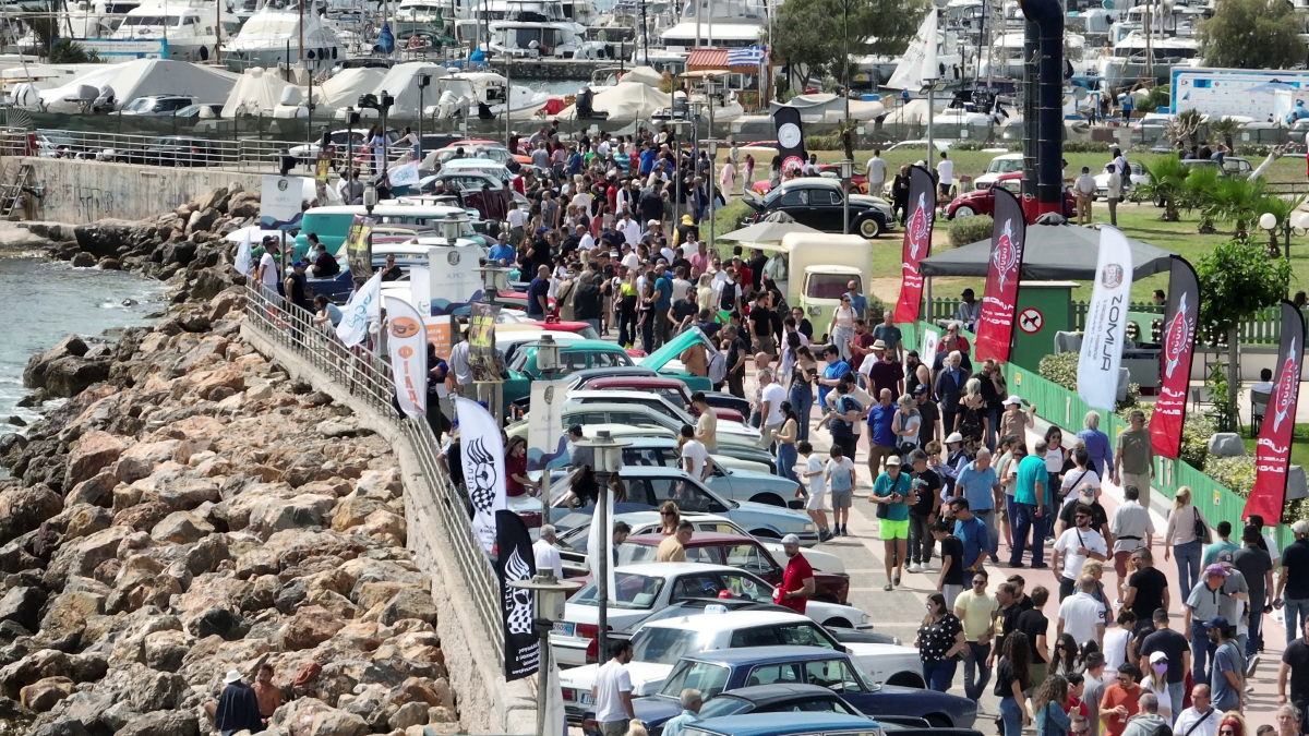 Alimos Classic Car Sunday V: Πλήθος κόσμου στην μεγάλη γιορτή της Κυριακής