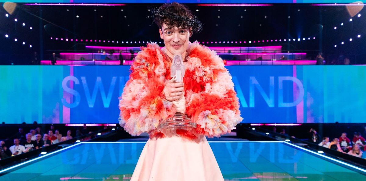 Eurovision 2024: O νικητής Nemo έσπασε το βραβείο στη σκηνή – «Kαι η Eurovision χρειάζεται διόρθωση»
