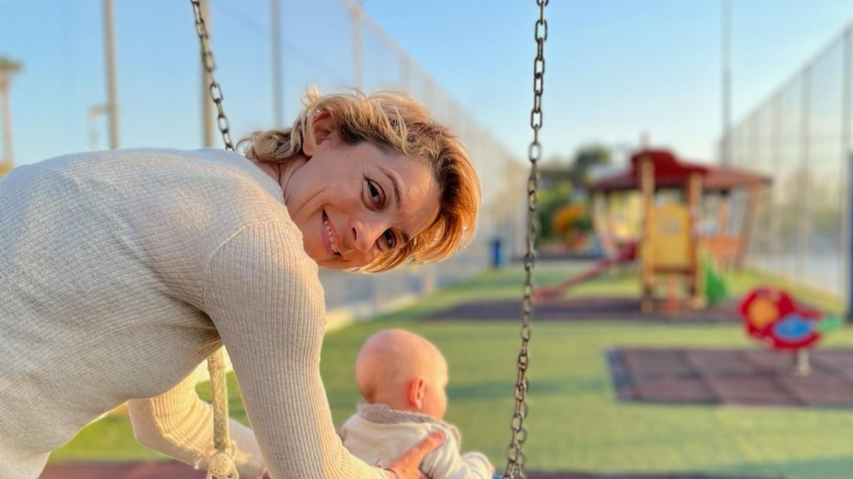 Γιούλικα Σκαφιδά: Η μαμά της βλέπει «Ψυχοκόρες» και κάνει tweets για την κόρη της