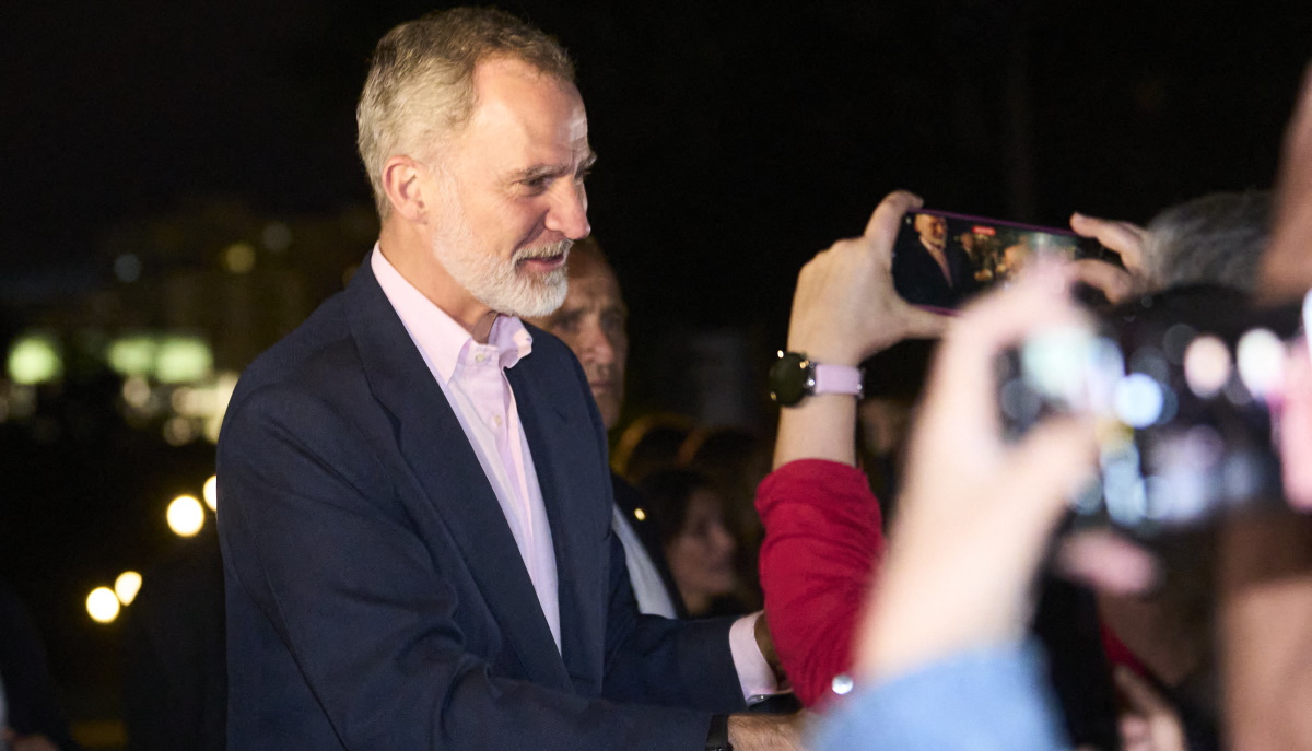 Βασιλιάς Φελίπε: Η στιγμή που με κόπο συγκρατούσε τα δάκρυά του μπροστά στην κάμερα – Βίντεο