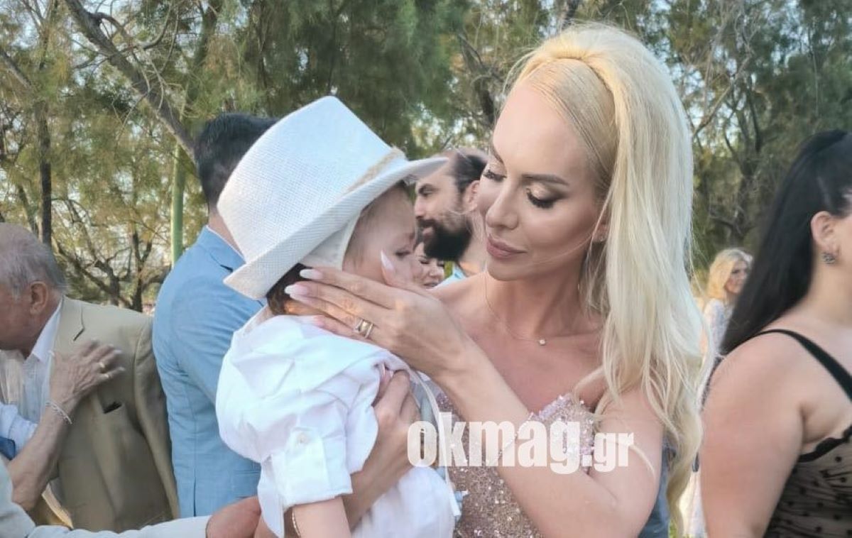 Τζούλια Κόλλια: H διακόσμηση και η μπομπονιέρα που επέλεξε για τη βάφτιση του γιου της!