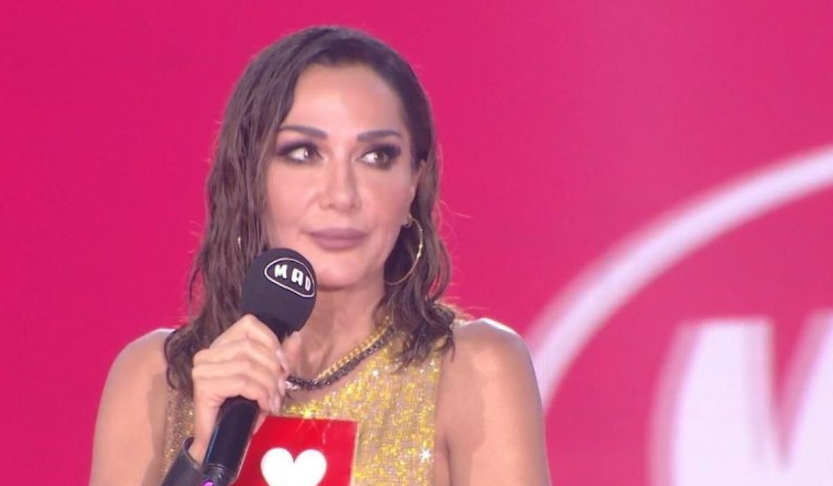 Δέσποινα Βανδή: To ηχηρό μήνυμα στη σκηνή των Mad VMA 2024 – «Καμία ανοχή στη βία»