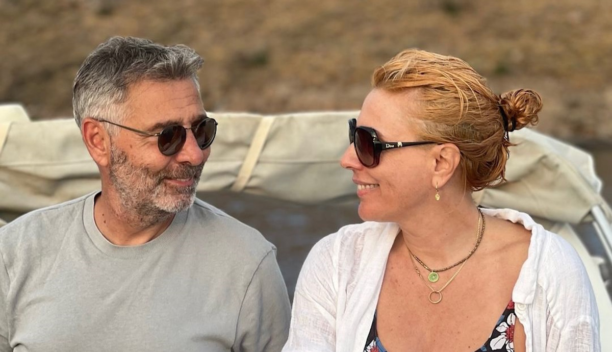 Σμαράγδα Καρύδη – Θοδωρής Αθερίδης: Βόλτα με το σκάφος για το ερωτευμένο ζευγάρι