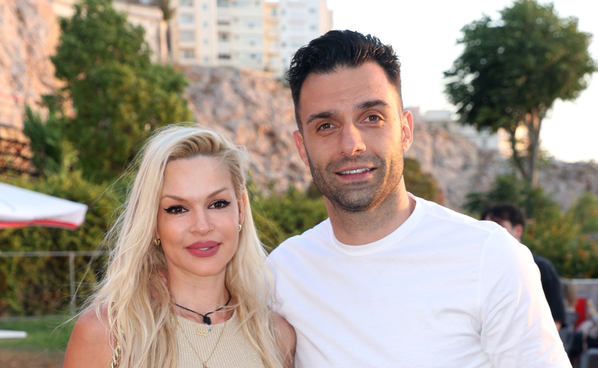 Βίκυ Κάβουρα – Γιώργος Τζαβέλλας: Πρώτη δημόσια εμφάνιση μετά τον ερχομό της κόρης τους