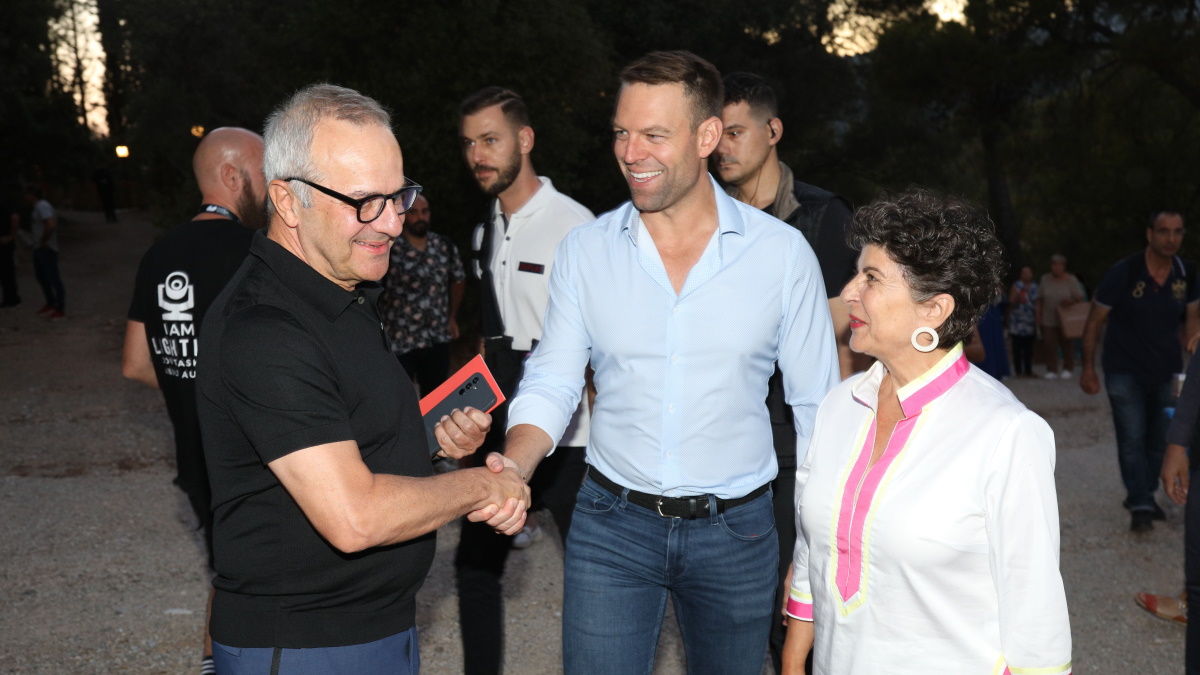 Στέφανος Κασσελάκης: Στην Επίδαυρο χωρίς τον Τάιλερ Μακμπέθ