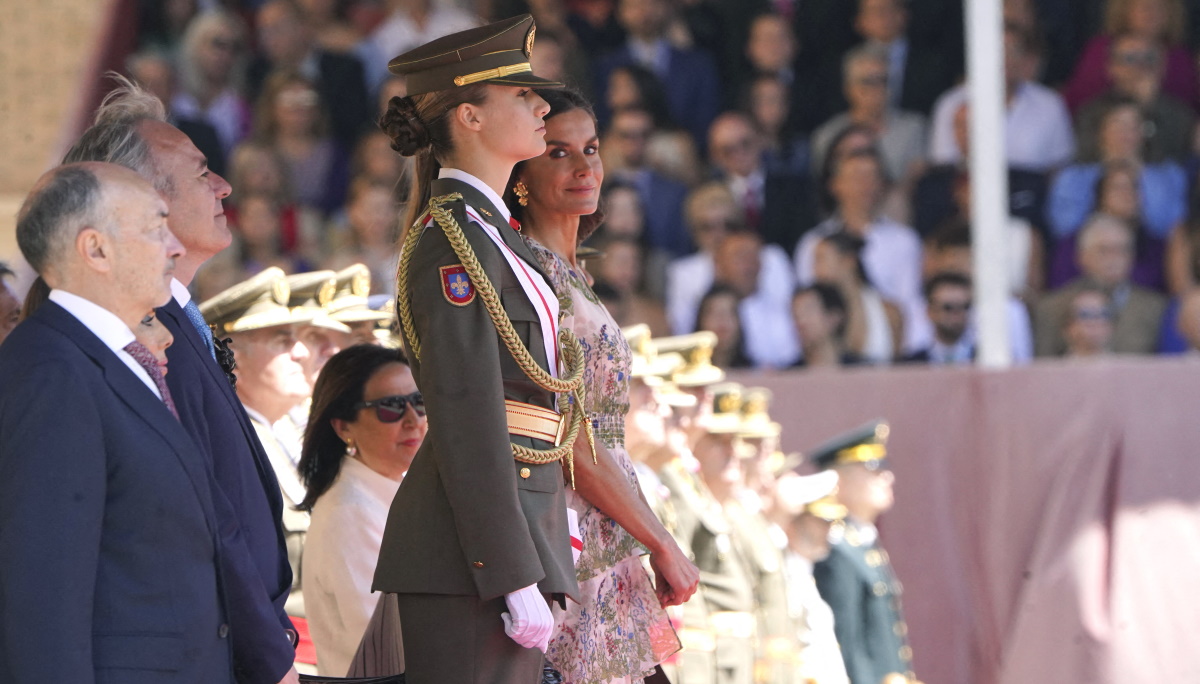 Βασίλισσα Λετίσια: Η αμήχανη εμφάνιση με την οικογένειά της λίγες ώρες μετά τη νέα συνέντευξη – βόμβα του πρώην κουνιάδου της