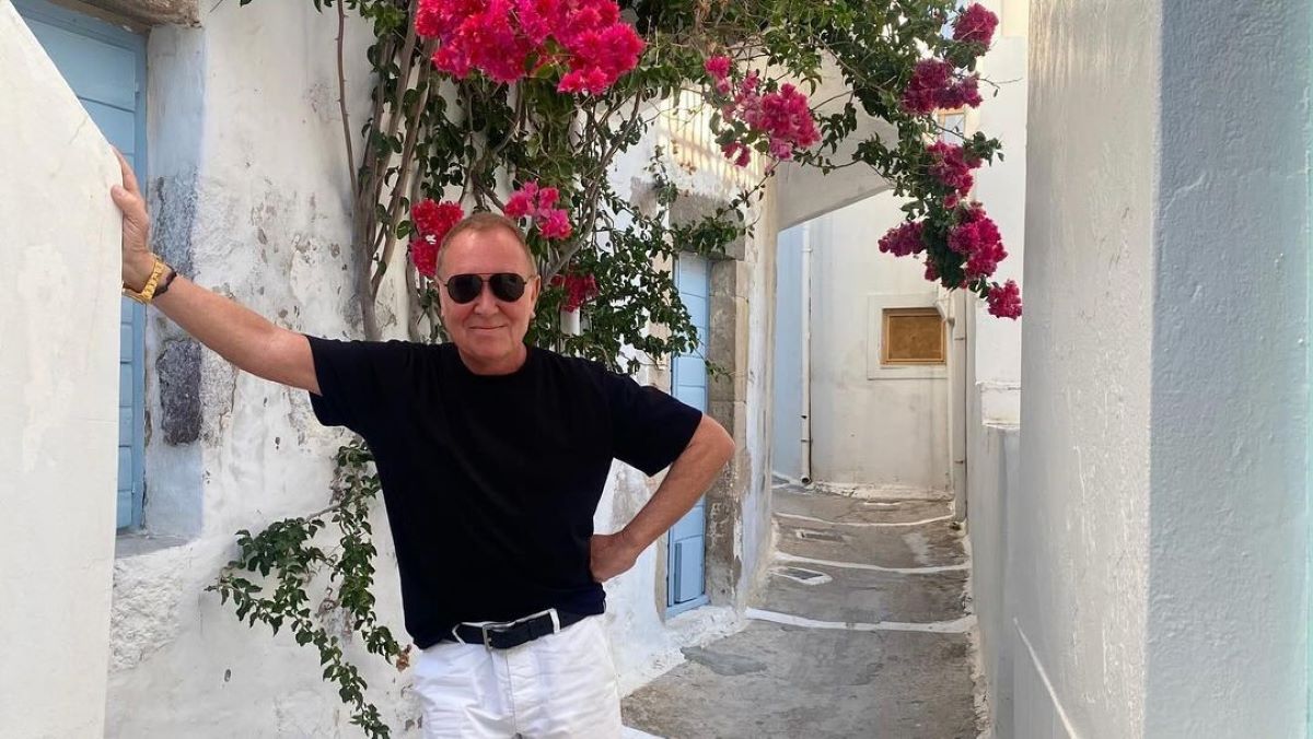 Michael Kors: Για διακοπές στην Ελλάδα! – «Καταγάλανοι ουρανοί και γαλαζοπράσινα νερά, οι πιο φιλικοί άνθρωποι»