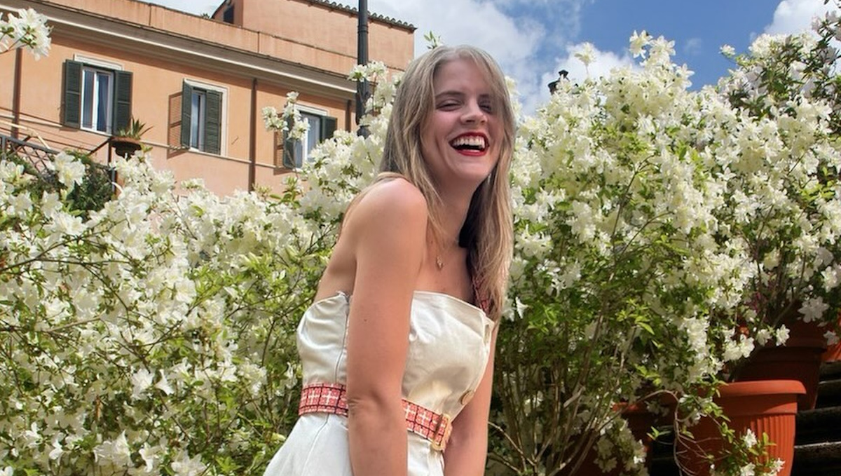 Δανάη Μιχαλάκη: Ντύθηκε matchy – matchy με την κόρη της σε βόλτα τους