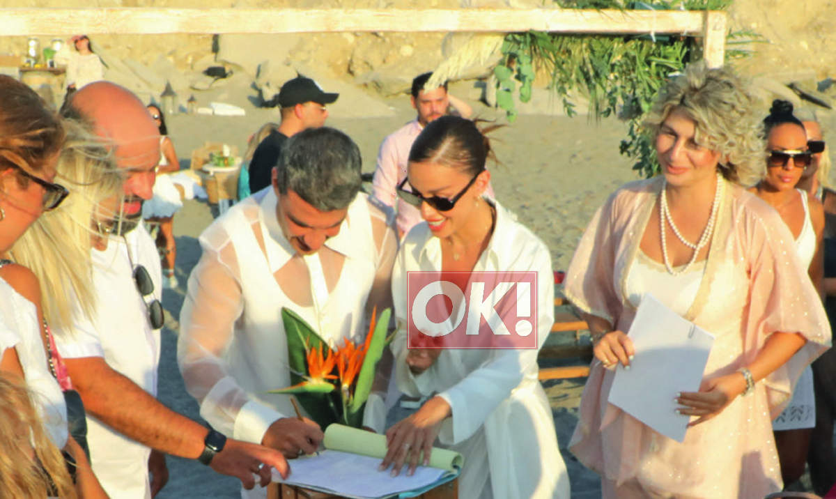 Ελένη Φουρέιρα: Το ιδιαίτερο ντραπέ λευκό shirt dress που επέλεξε στον γάμο των Παντελή Τουτουντζή και Νάσου Τσιβγούλη