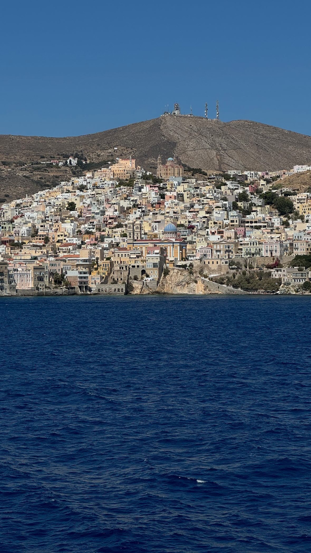 Η Ερμούπολη μέσα από τον φακό του Μιχάλη Λεβεντογιάννη.