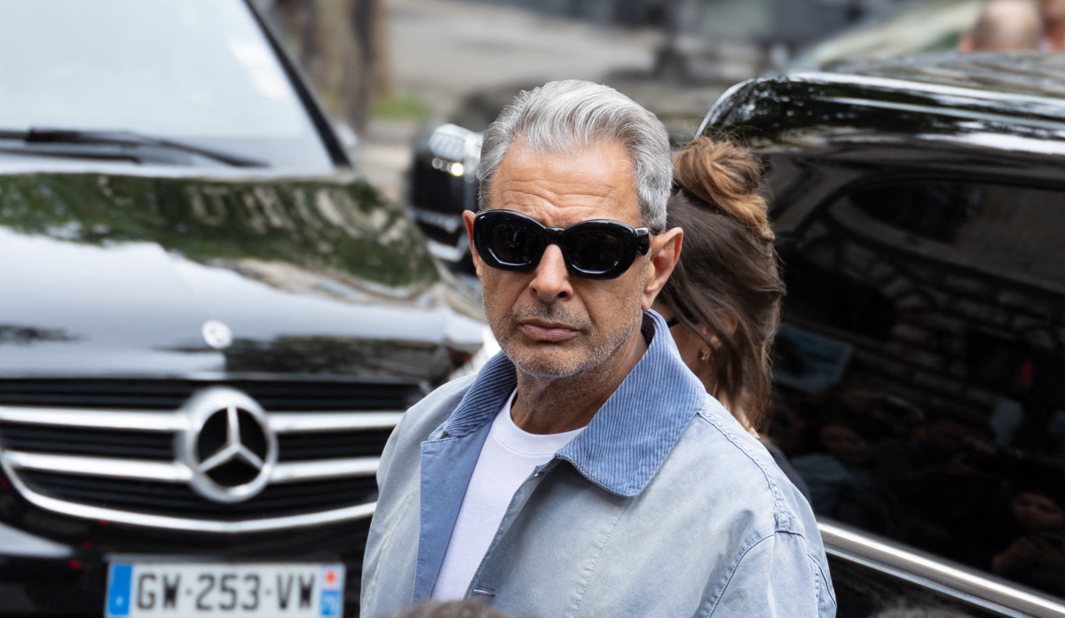 Kaos: Στη νέα σειρά που βασίζεται στην ελληνική μυθολογία ο Τζεφ Γκόλντμπλουμ υποδύεται τον Δία