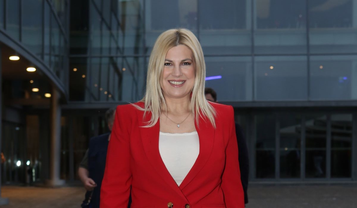 Ράνια Θρασκιά: «Πολλοί άνθρωποι ζούμε σε μια μεγάλη δυσκολία, σε μια κατάσταση αβοηθητότητας και ευαλωτότητας, σε μοναξιά»