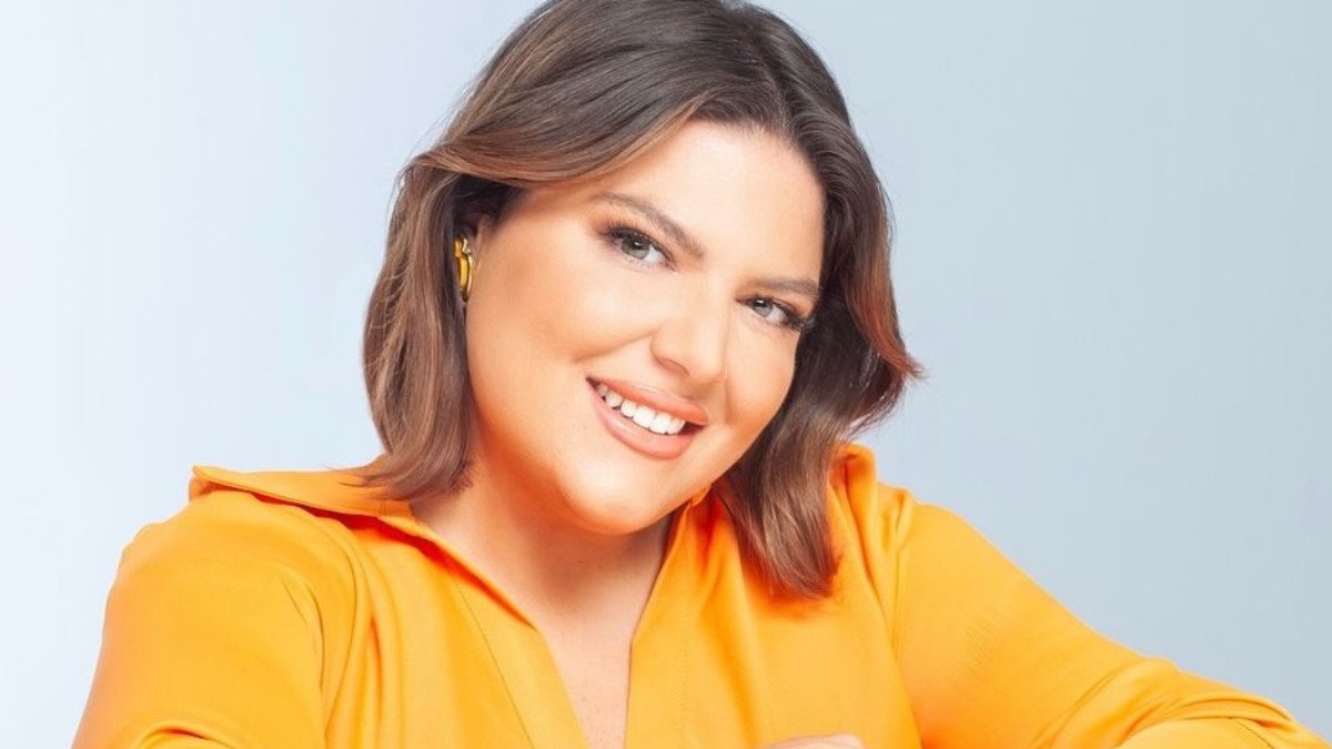 Η hair stylist της Δανάης Μπάρκα, Δέσποινα Πάστρη, μοιράζεται συμβουλές styling του καρέ της