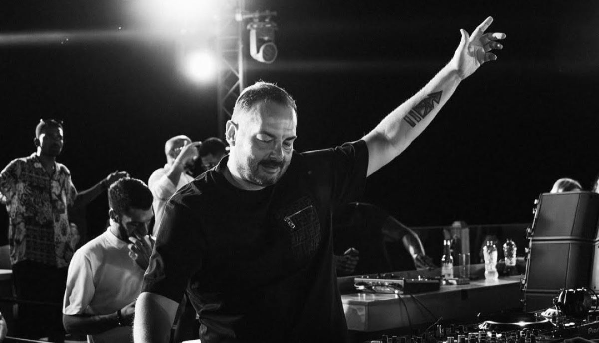 Dj Αντώνης Δημητριάδης: Όσα αποκάλυψε για τον γάμο του Στέφανου Κασσελάκη – «Πραγματικά δεν το έχω ξαναδεί αυτό…»
