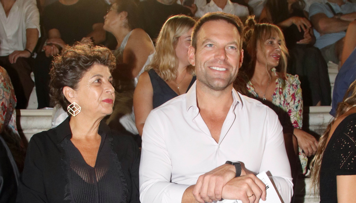 Χωρίς τον Τάιλερ Μακμπέθ ο Στέφανος Κασσελάκης στο Ηρώδειο μια μέρα μετά τον Αλέξη Τσίπρα