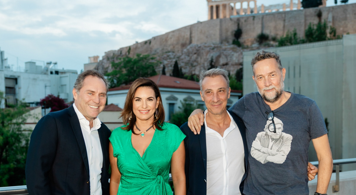 Όλγα Κεφαλογιάννη: Εκδήλωση στο Μουσείο της Ακρόπολης, για την  ολοκλήρωση της έκθεσης του φωτογράφου Robert McCabe