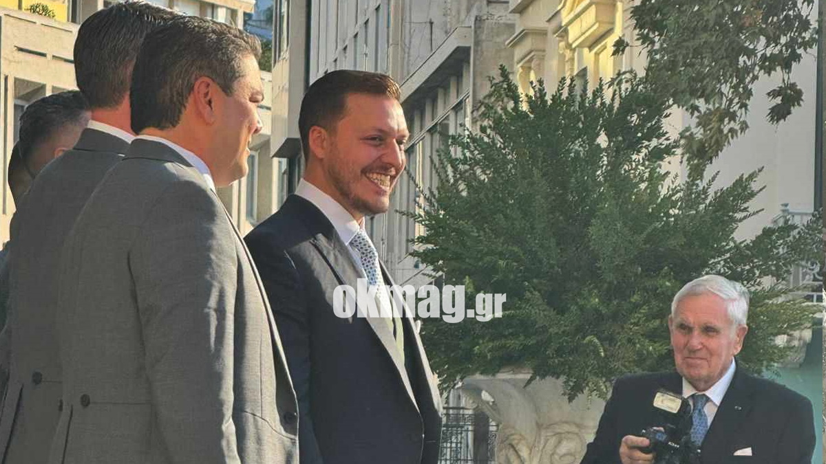 Γάμος Θεοδώρα – Μάθιου Κουμάρ: Η άφιξη του γαμπρού στη Μητρόπολη Αθηνών