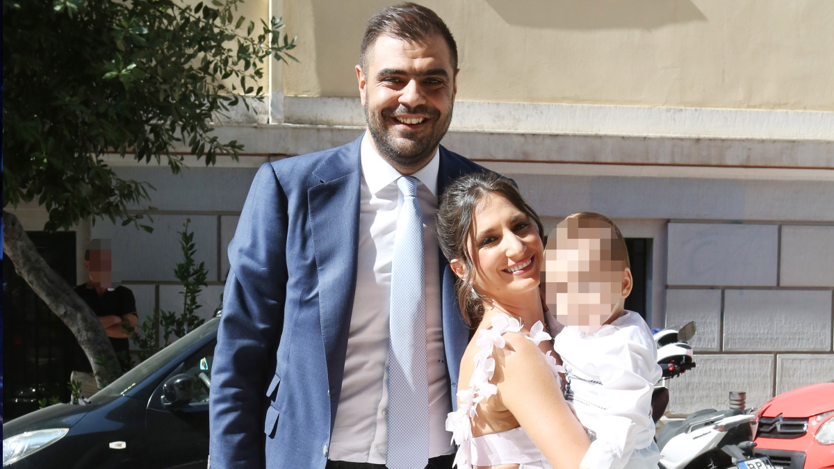 Παύλος Μαρινάκης: Η ναυτική μπομπονιέρα στη βάφτιση του γιου του